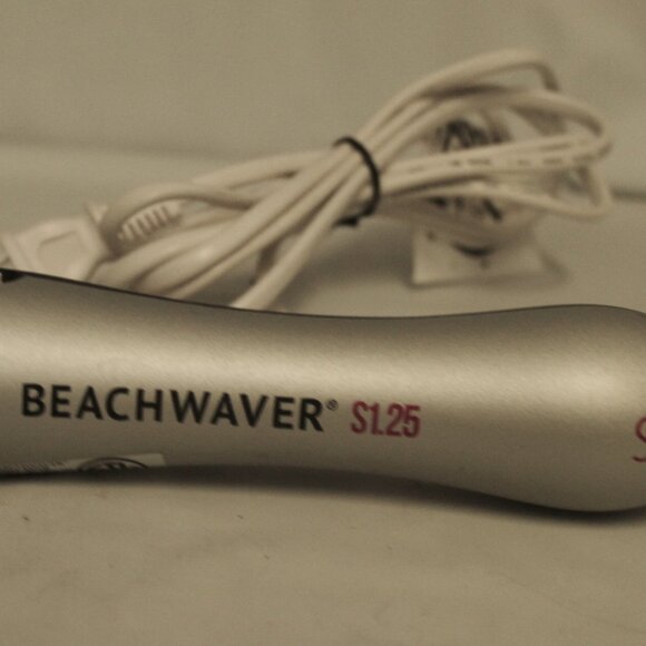 $150 The Beachwaver Co S1-125 Rotating Ceramic Curling Iron - Picture 3 of 7
